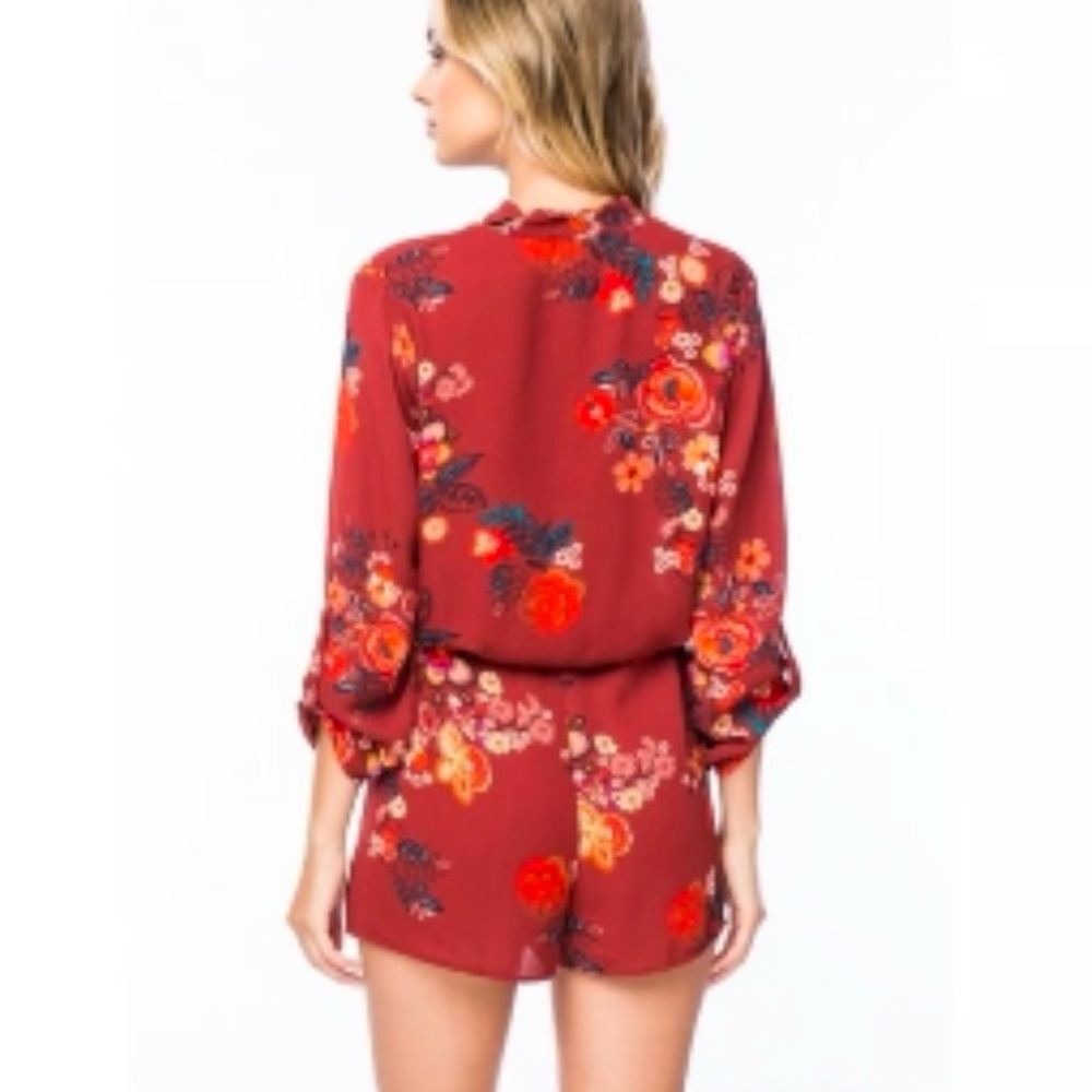 Red Floral Romper Attached Choker. Long 3/4 Sleeve Size Medium Timing Mini - Picture 2 of 13